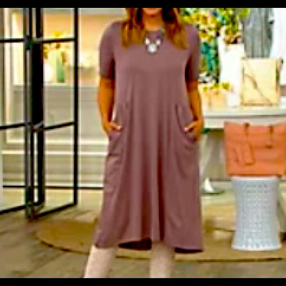 lori goldstein dresses